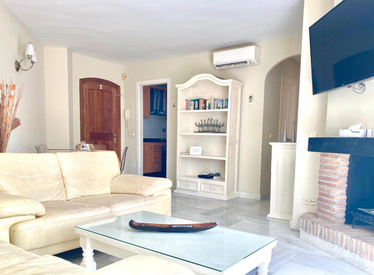 Apartamento En Puerto Marina 贝纳尔马德纳 外观 照片