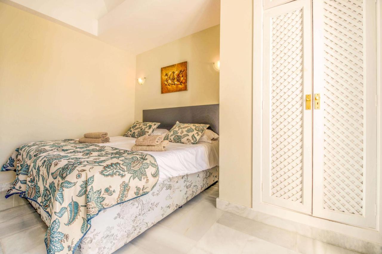 Apartamento En Puerto Marina 贝纳尔马德纳 外观 照片