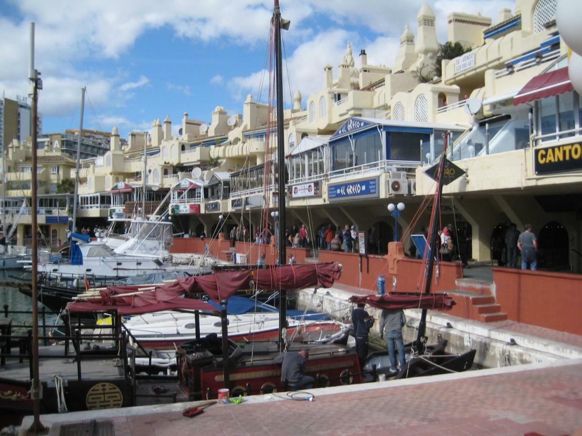 Apartamento En Puerto Marina 贝纳尔马德纳 外观 照片